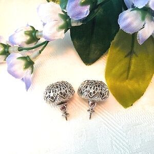 🌸Vintage Monet Silver Filigree Post Earrings🌸